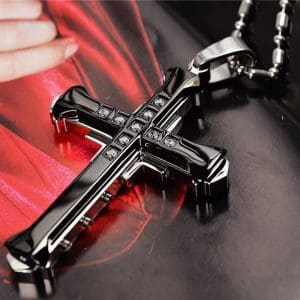 Collier Croix Noire Noir
